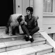 Paul_on_steps_with_dog.jpg